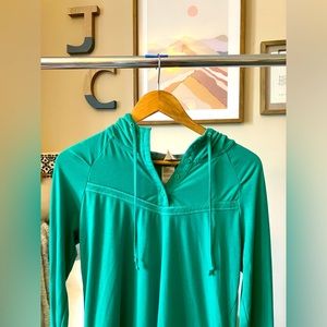 Athletic Mint Green Long Sleeve Medium North Face Hoodie